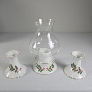 Vintage 1986 Beacon Hill Christmas Holly Candle Holders Hurricane Lamp Gold Trim